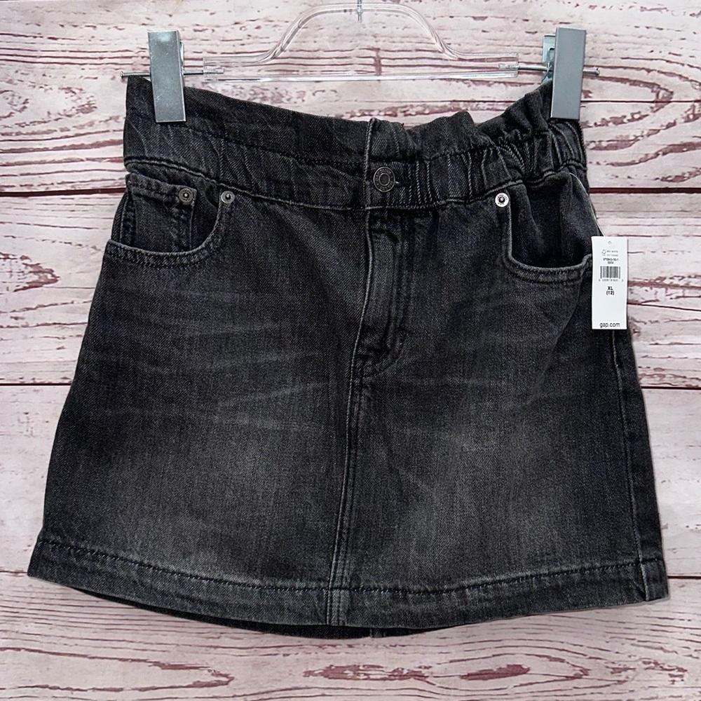 Gap Black Paper-Bag Skirt Size XL & XXL